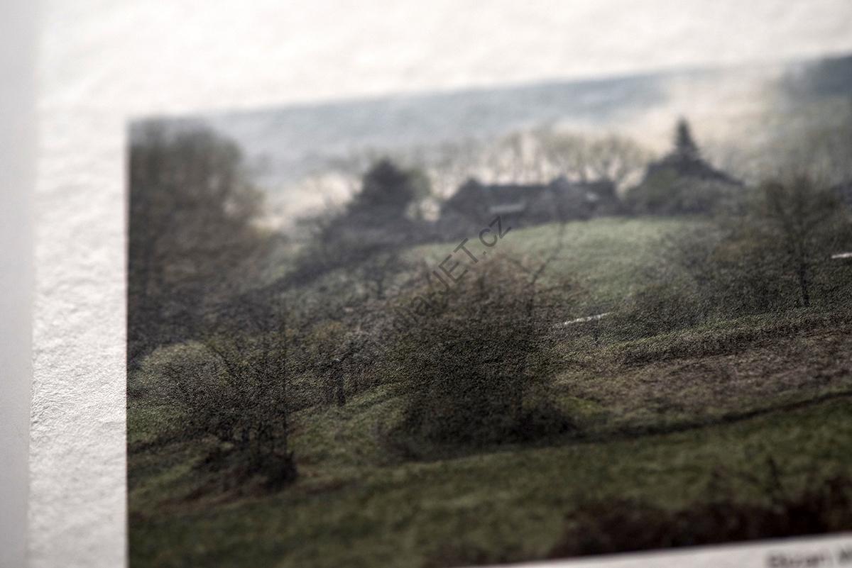 AWAGAMI Bizan Medium White 200g – Ručně Vyráběný Japonský Washi z kozo vláken se čtyřmi dekovými okraji